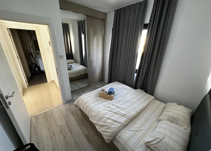 Apartment Avrasya Site, Luxury One-bedroom In Kyrenia Center Akaki